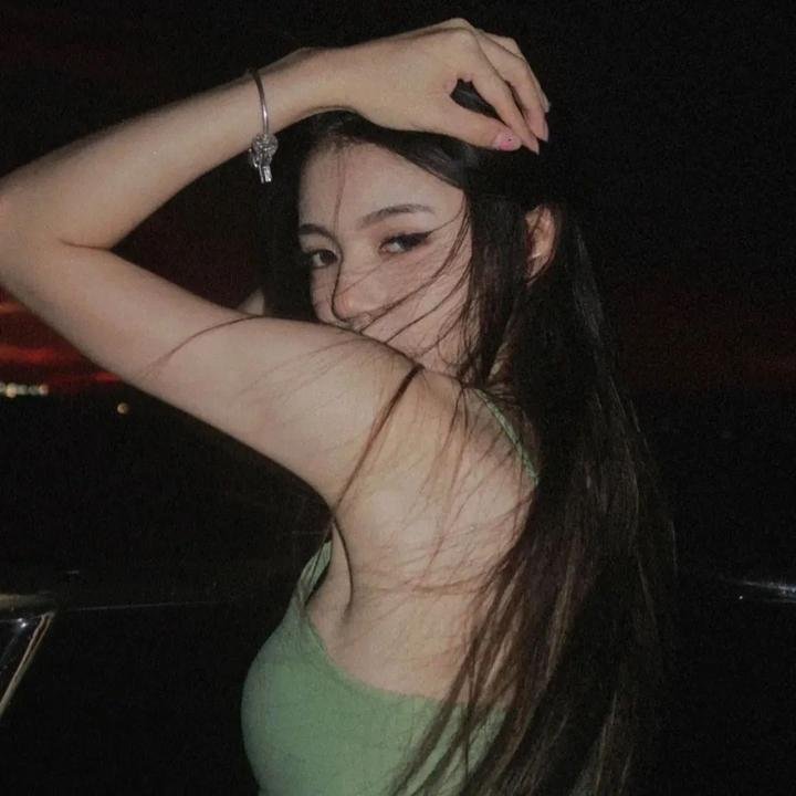 火车上的女孩2021